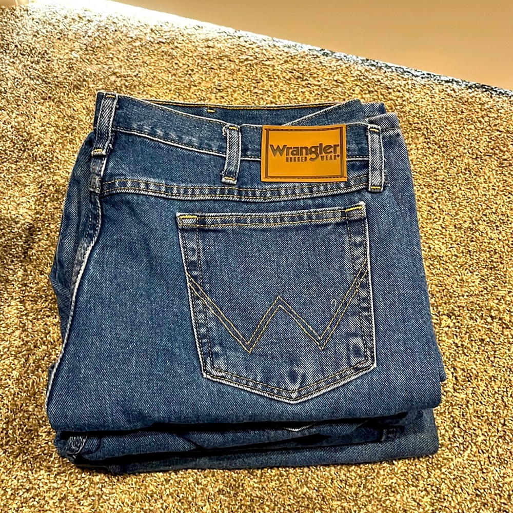 MENS Wrangler Rugged Wear Jeans 38x30